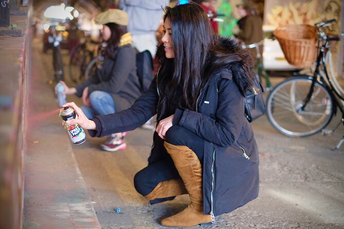Private Royal London Bike Tour with pub & street art - The Thames, Cleopatra’s Needle, and the ride beneath Big Ben