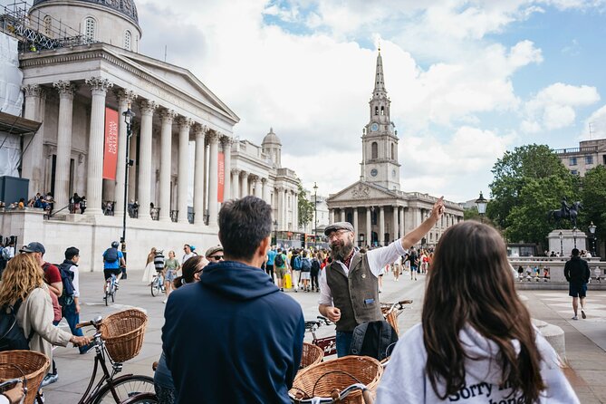 Private Royal London Bike Tour with pub & street art - The guide makes the difference