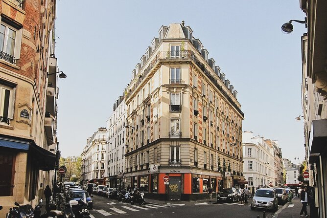 Private Street Art Tour in Paris with Local Expert - The guide can make or break the experience