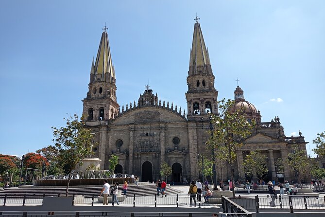 Private Walking Tour Guadalajara History and Murals with Guide - Teatro Degollado’s neoclassical façade