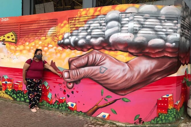 Rio Street Art Tour - Rio told through walls, stairs, and public transport