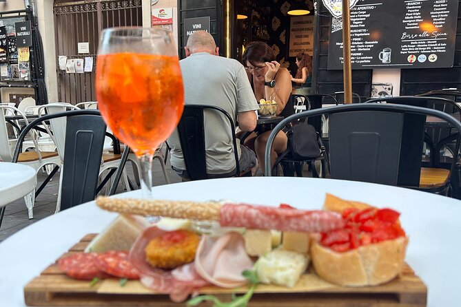 Rome: Pigneto Urban Art Walking Tour with Italian Aperitif - Starting at Via del Pigneto at 5 p.m.