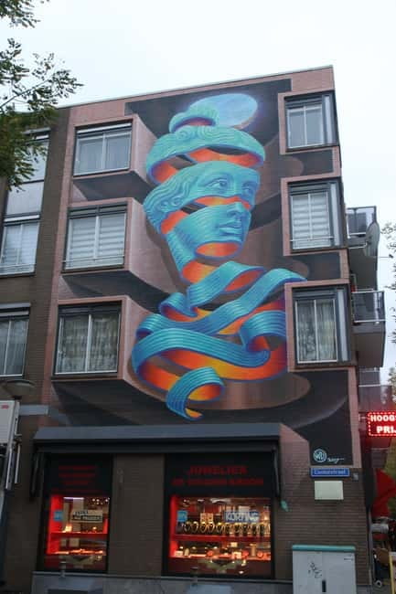 Rotterdam Street Art tour: Including specialised guide - Why Rotterdam works so well for street art