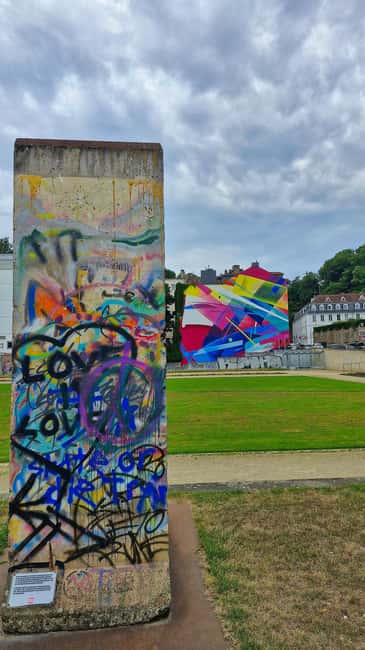 Saarbrücken: Street Art & Food Tasting Tour - Five food stops across the city center