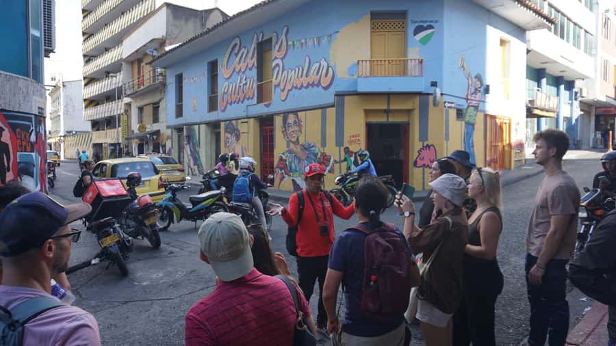 Shared Tour Cali's Salsa, Graffiti & Resistance Experience - Starting at Plazoleta Jairo Varela