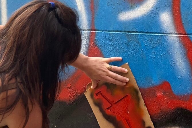 Small-Group Graffiti Tour and Workshop in El Carmen - Starting with El Carmen’s painted walls