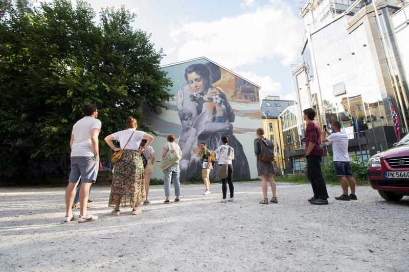 Sofia: Guided Street Art & Stunning Graffiti Walking Tour - Key points at a glance