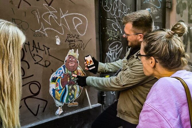 Street Art and Alternative Tour in Budapest - Reading the messages behind the images
