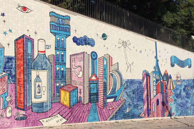 Street Art at Lisbon - Chão do Loureiro reveals an unexpected gallery