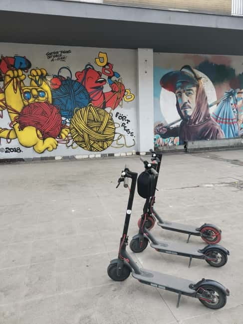 Street Art E Scooter tour - The 30-minute break and the tour’s pace