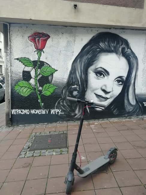 Street Art E Scooter tour - A workshop can turn sightseeing into making