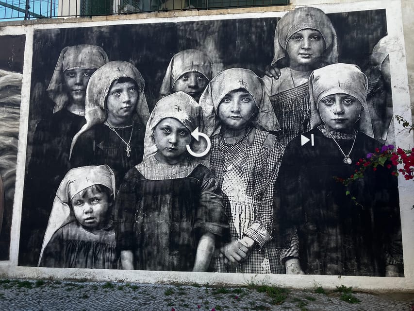 Street Art Lisbon: Tuk Tuk Tour - Senhora do Monte for the big Lisbon view