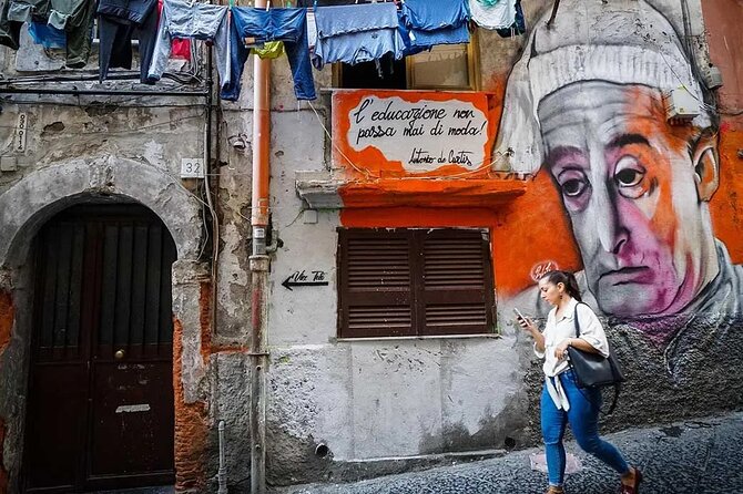 Street Art of Spanish Quarters and Maradona Tour - Practical details that can make the walk easier