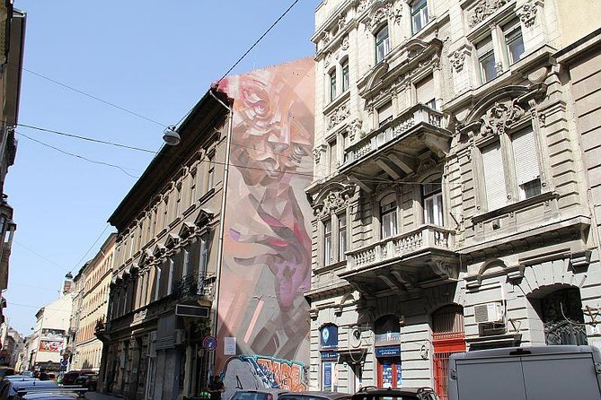Street Art Tour Budapest - The 15-minute Kisüzem coffee break