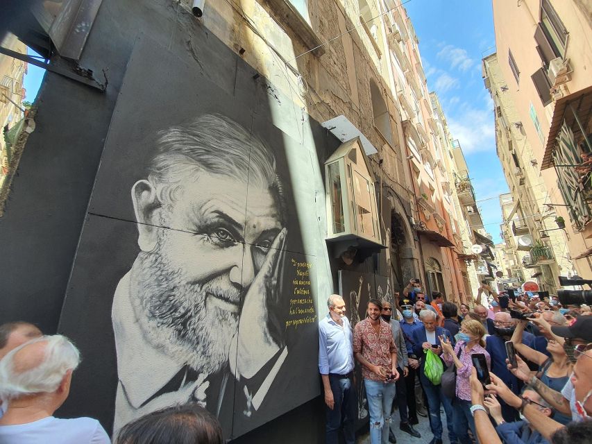 Street art tour of the Spanish Quarters & Maradona idol - Who will enjoy this experience most