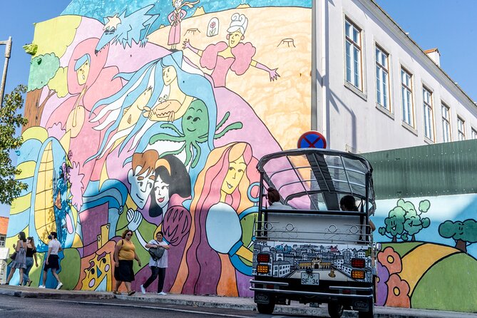 Street Art - Tuk Tuk Tour - What your guide adds to the experience