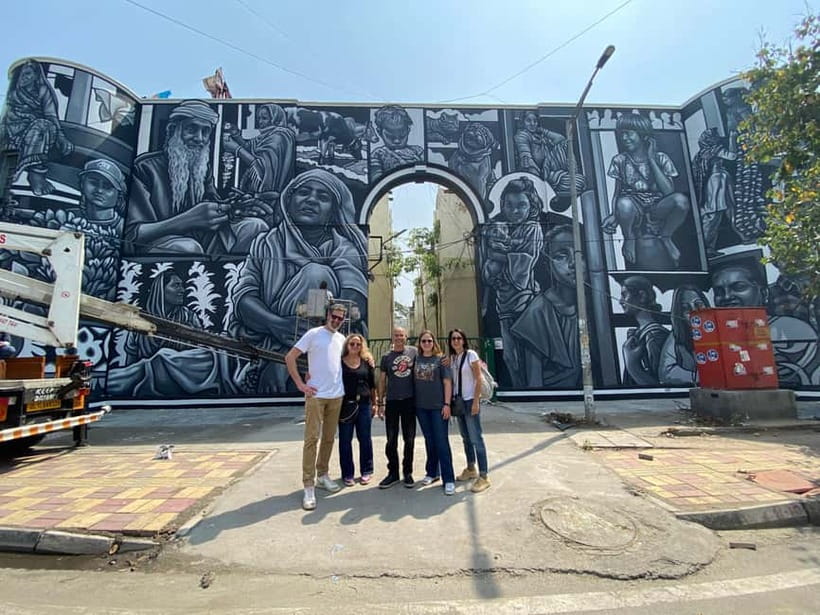 Street Art Walk with Chai & Snack - Key points at a glance