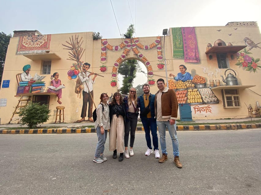 Street Art Walk with Chai & Snack - Booking details to keep in mind