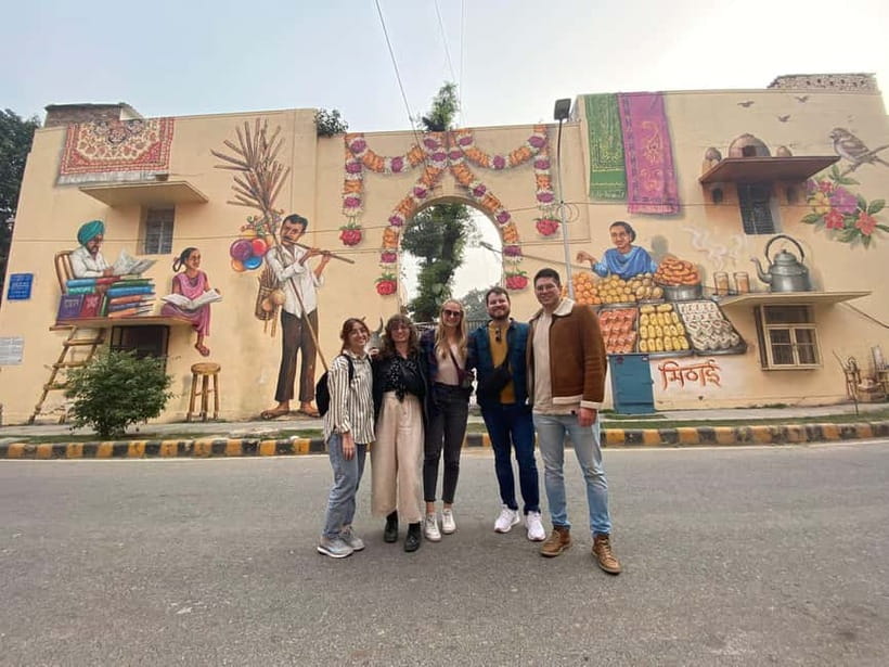 Street Art Walk with Chai & Snack - What the $29 price really buys you
