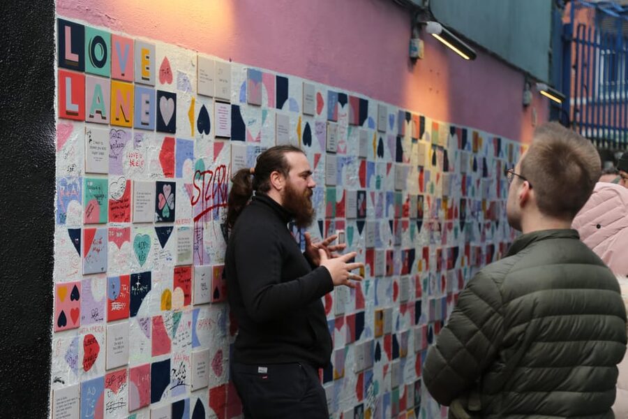Street Art Walking Tour - Abbey Court Hostel and art in everyday spaces