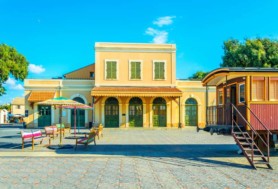 Tel Aviv: Florentin Saturday Walking Tour - Neve Tzedek’s restored homes and quiet streets