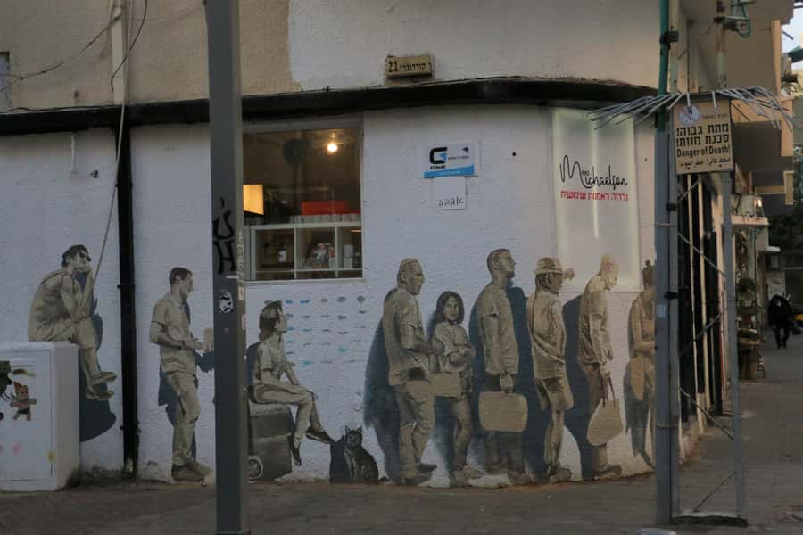 Tel Aviv: Florentin Saturday Walking Tour - The guide makes the difference