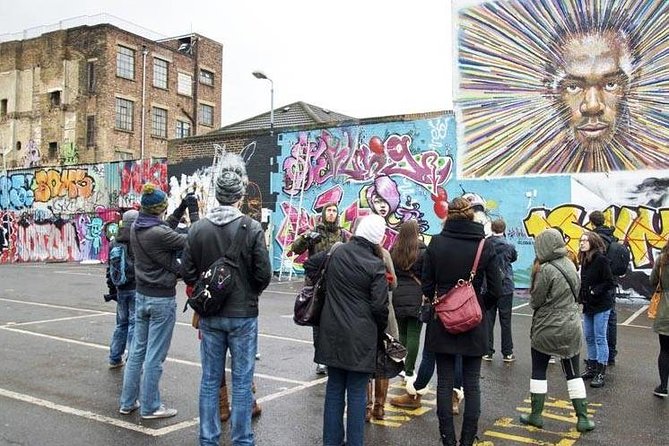 The Original London Street Art Tour - Shoreditch High Street and the final examples