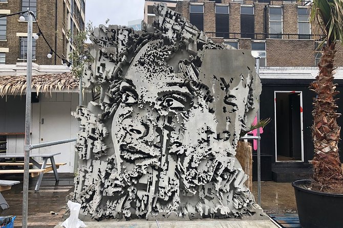 The Original London Street Art Tour - Guides who bring the walls to life