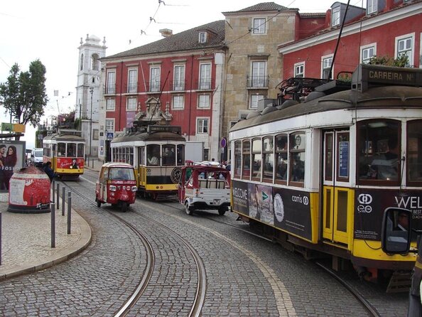 The Real Lisbon Street Art Private Guided Tour by Minivan - Why Lisbon works so well for street art