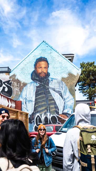 Toronto: Must Do NonTouristy Street Art Tour by local Artist - Starting at Loveless Café on Dundas Street West