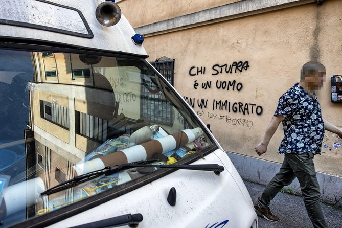 Torpignattara Photo Tour: melting pot, street art and politics - Key points to know before booking