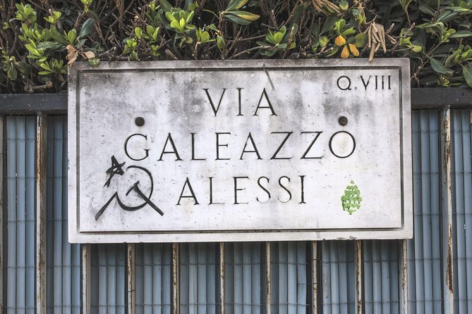 Torpignattara Photo Tour: melting pot, street art and politics - Photography help for cameras and phones