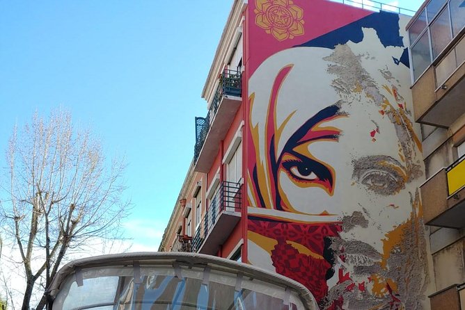 Tuk Tuk Lisbon: Exploring Urban Art - Why a tuk tuk works for Lisbon street art