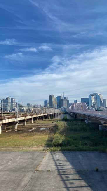 Urban Canvas: Osaka Street Art Bike Tour - Riding through Osaka’s urban maze