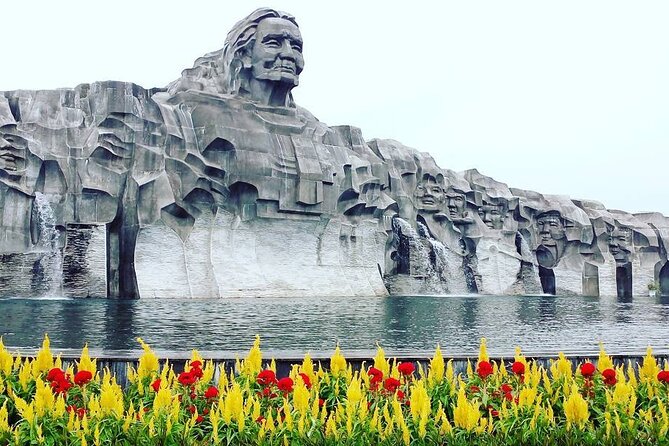 Visiting Tam Thanh mural village - Mother Thu monument - What the private format changes