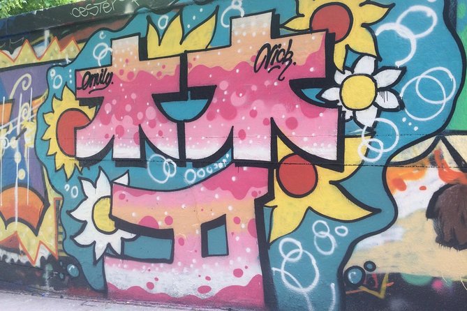 Workshop Graffiti Mural - Group size, language, and the risk of feeling overlooked